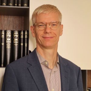 Dr. Christoph Schrenk